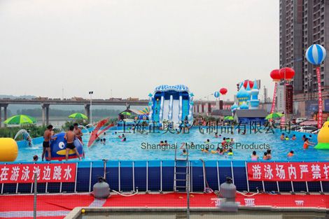 移動(dòng)水上樂(lè)園